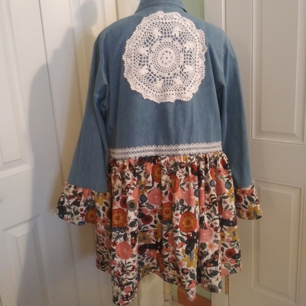 2428 Jeaniemade Size M/L Capacity Embroidered Upcycled Jean Tunic Jacket - Picture 6 of 7